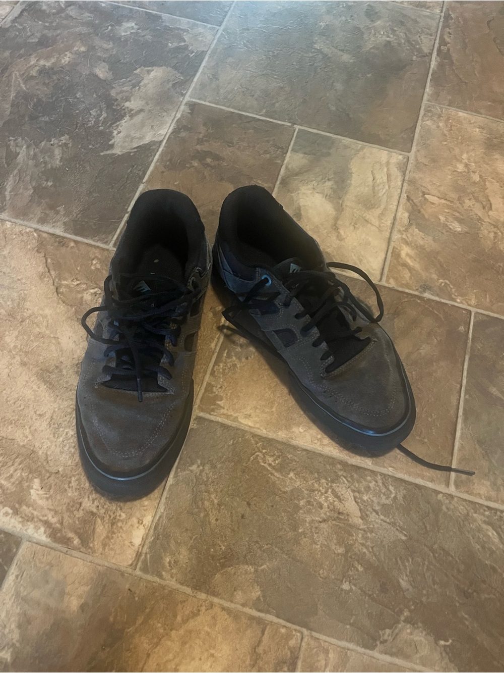 Emerica Men's Gray and Black Skate Sneakers